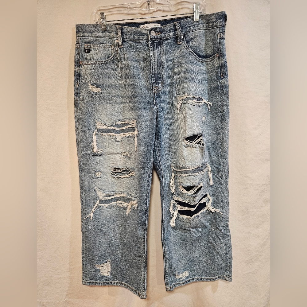 💙 KanCan Women's Distressed Blue Straight Leg Jeans - Picture 1 of 6